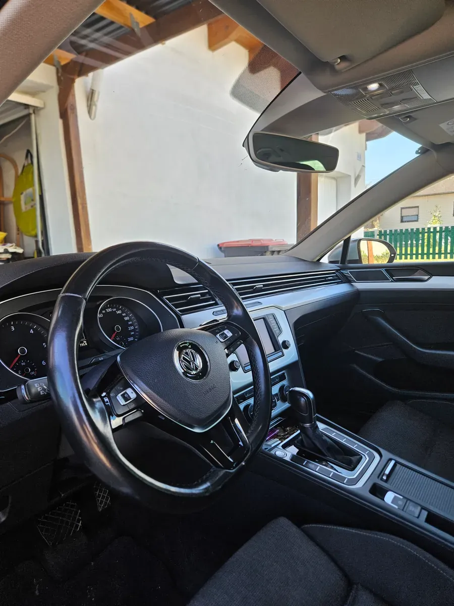 Volkswagen Passat 2015 photo 2