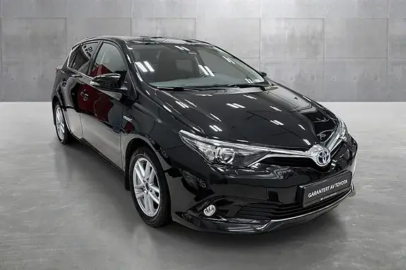 Toyota Auris 2017 photo 5