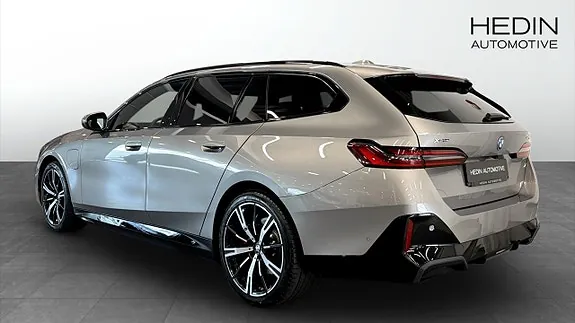BMW 530E 2026 photo 2