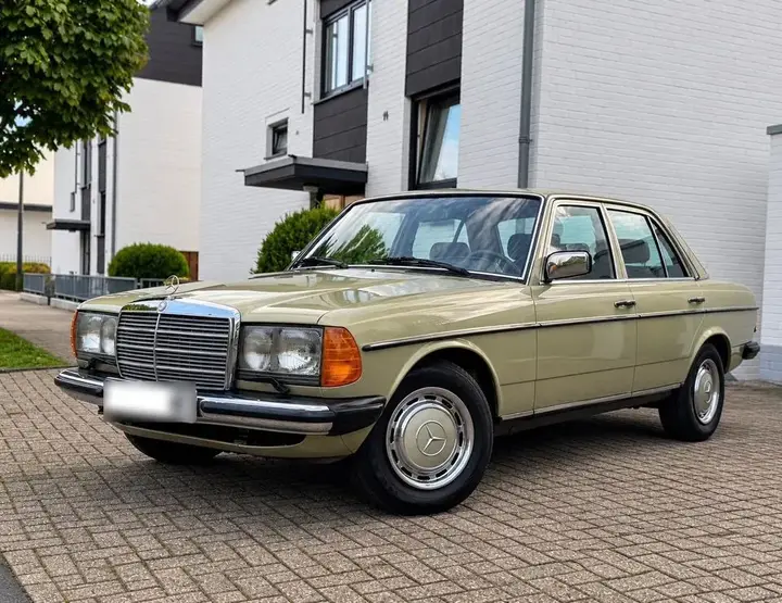 Mercedes-Benz 300 D