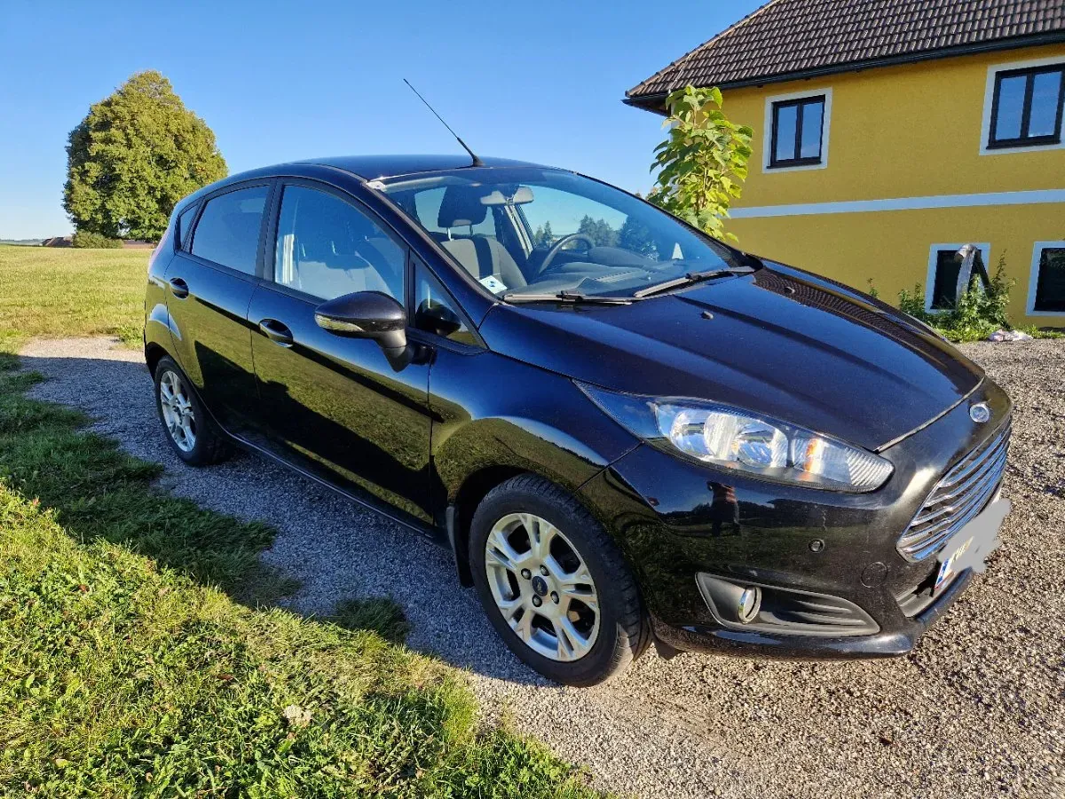 Ford Fiesta 2013 photo 3
