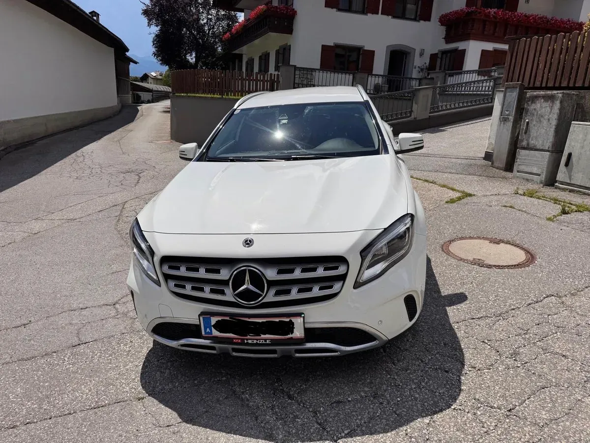 Mercedes-Benz Gla Class 2019 photo 2