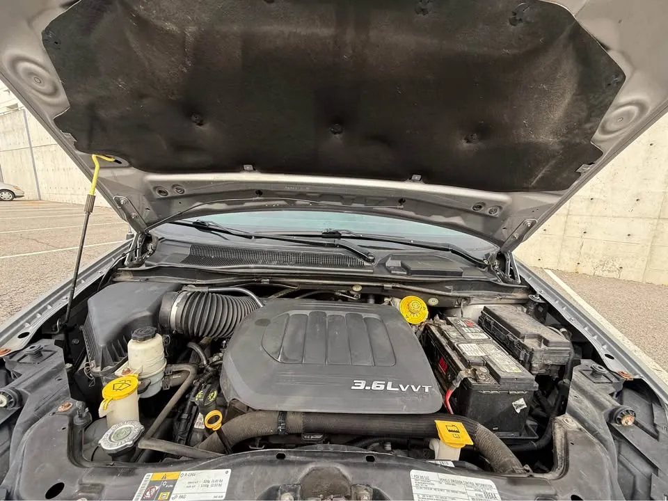 Dodge Grand Caravan 2017 photo 2