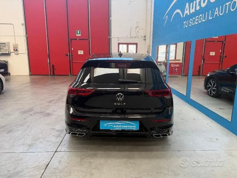 Volkswagen Golf 2023 photo 2