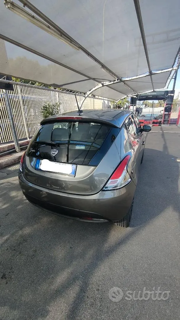 Lancia Ypsilon 2021 photo 4