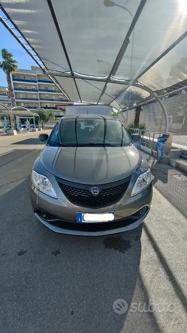 Lancia Ypsilon 2021 photo 3