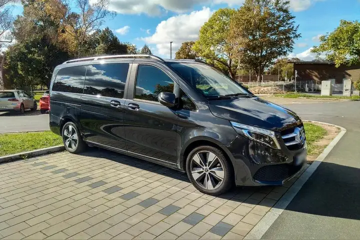 Mercedes-Benz V250