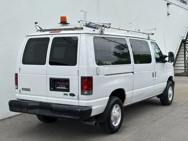Ford E-Series Van 2009 photo 5