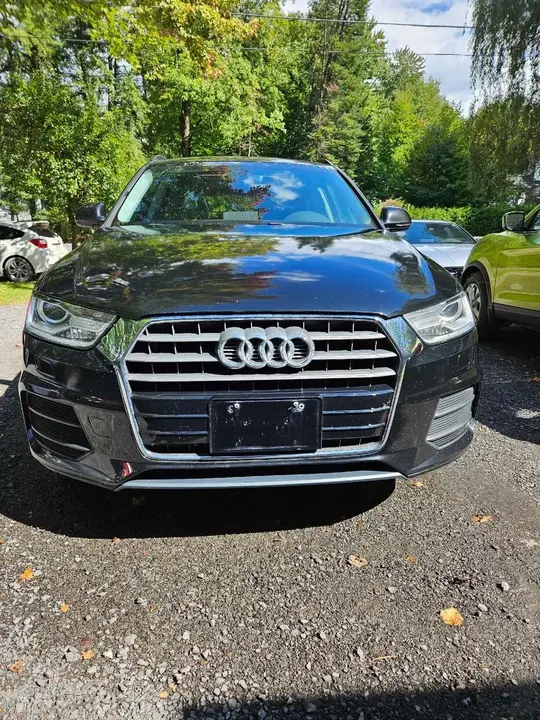 Audi Q3 2017 photo 2