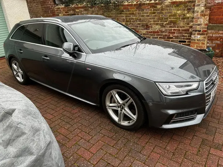 Audi A4 Avant 2016 photo 2