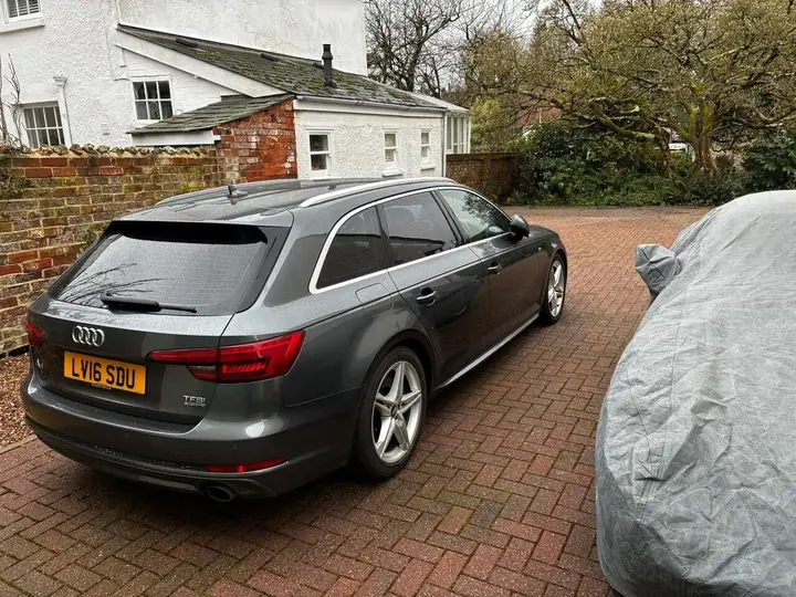 Audi A4 Avant 2016 photo 5