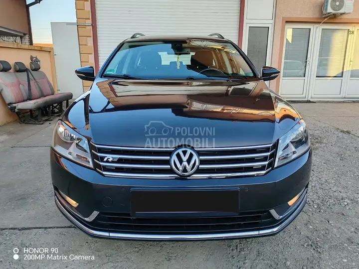 Volkswagen Passat B7 2012 photo 2