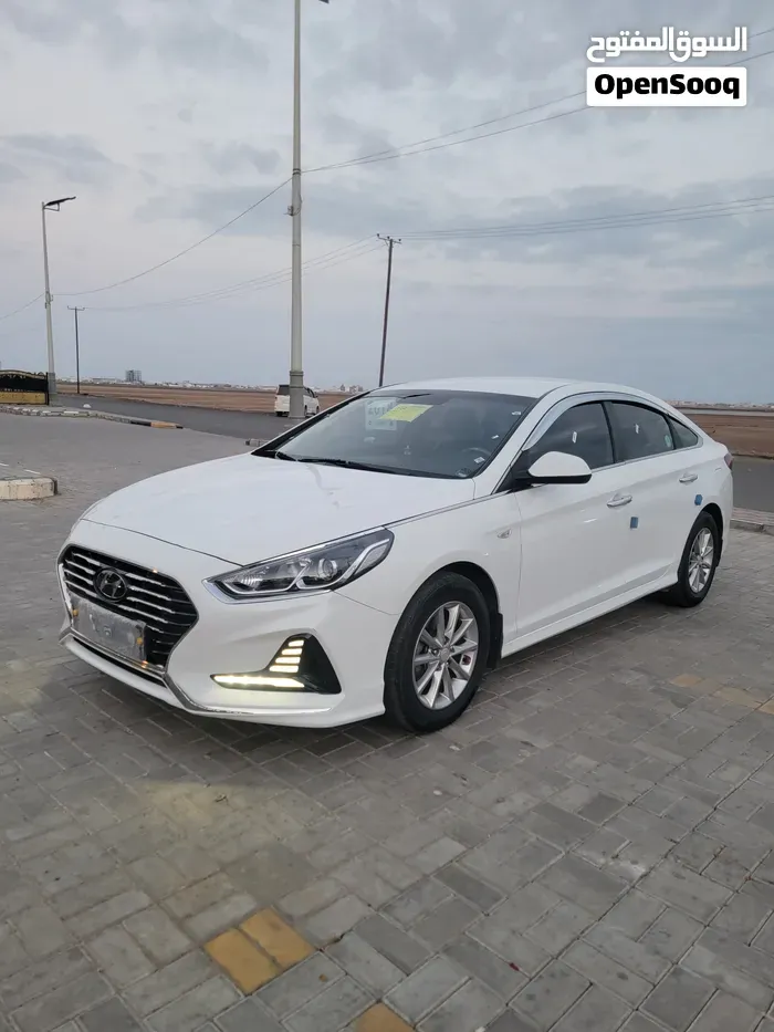 Hyundai Sonata 2018 photo 2