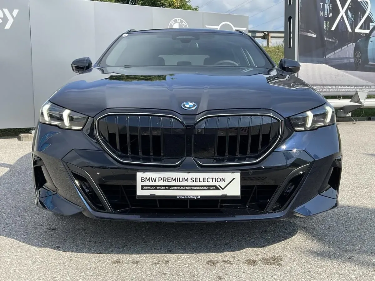 BMW 5 Series 2025 photo 2