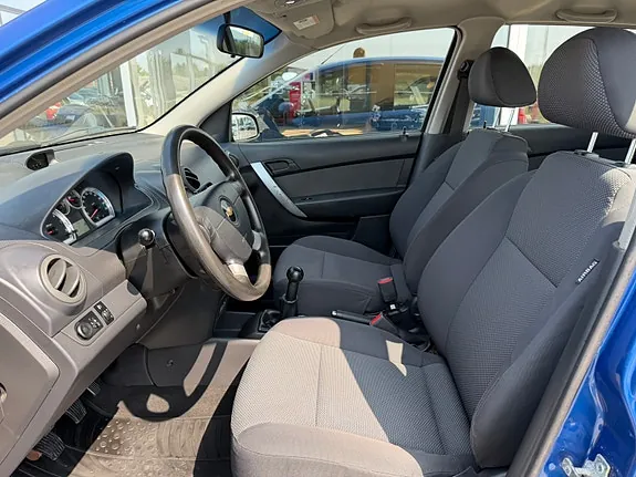 Chevrolet Aveo 2010 photo 5