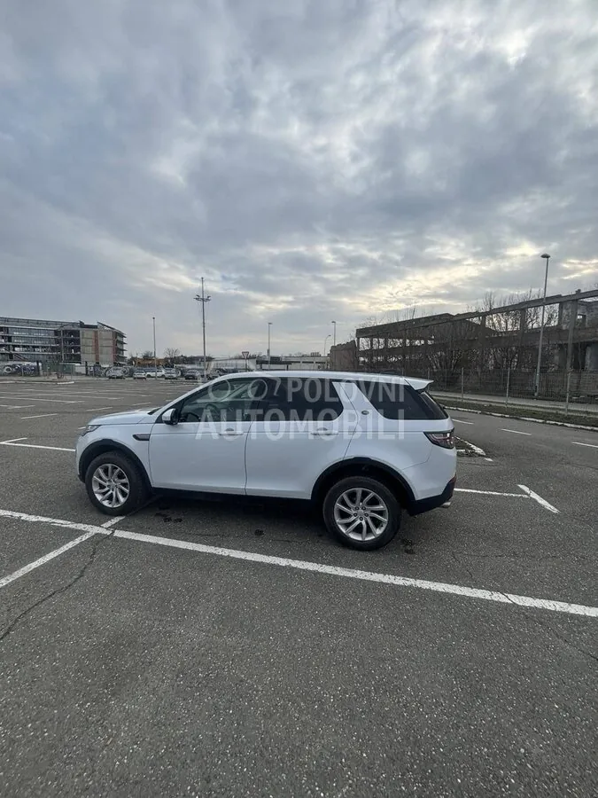 Land Rover Discovery Sport 2018 photo 2