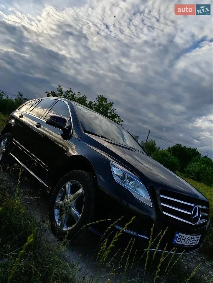 Mercedes-Benz R-Class 2011 photo 5