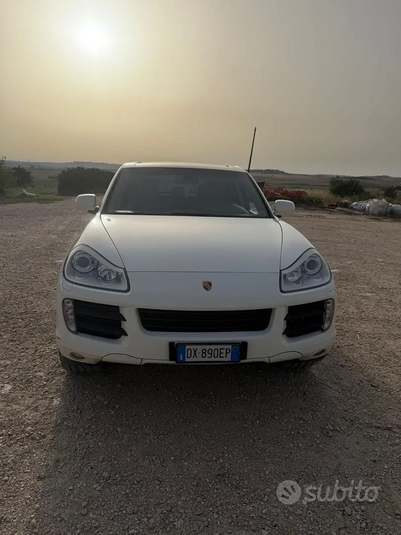 Porsche Cayenne 2009 photo 2