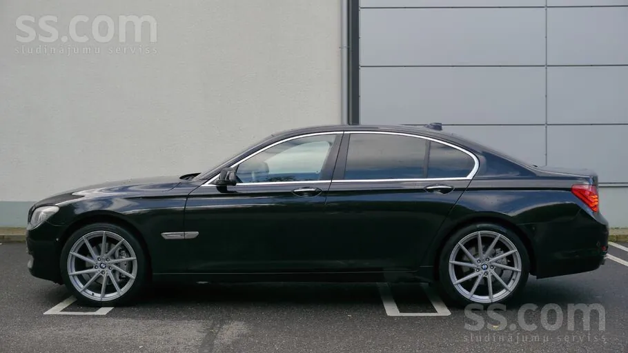 BMW 730 2009 photo 4