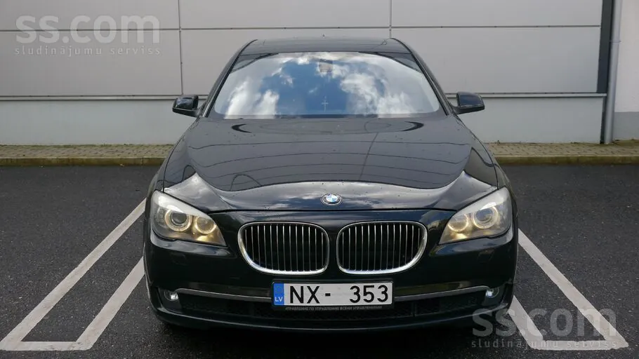BMW 730 2009 photo 2