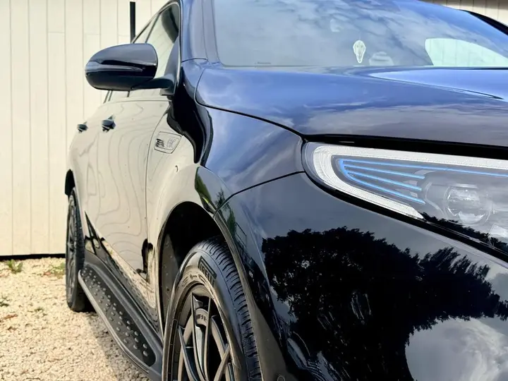 Mercedes-Benz Eqc 2021 photo 2