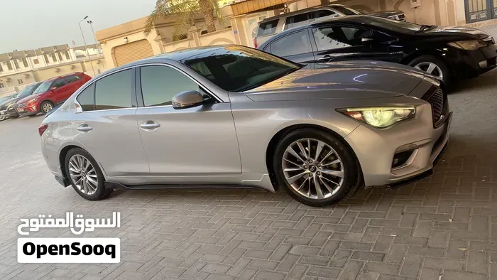 Infiniti Q50 2018 photo 2