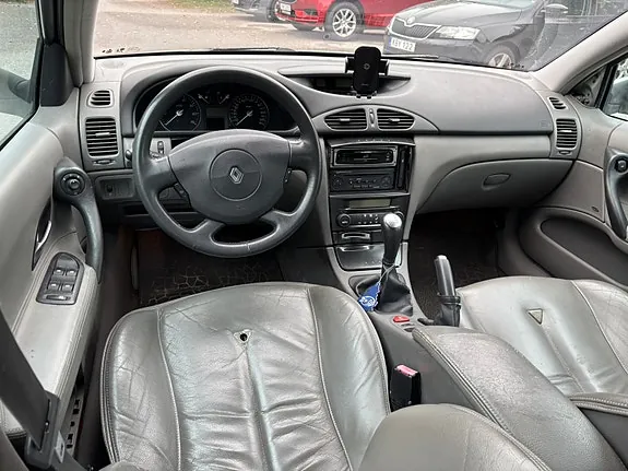 Renault Laguna 2002 photo 5
