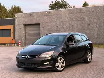 Opel Astra 2013 photo 3