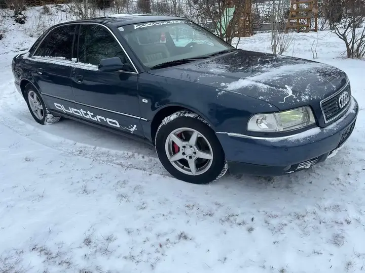 Audi A8 2001 photo 2