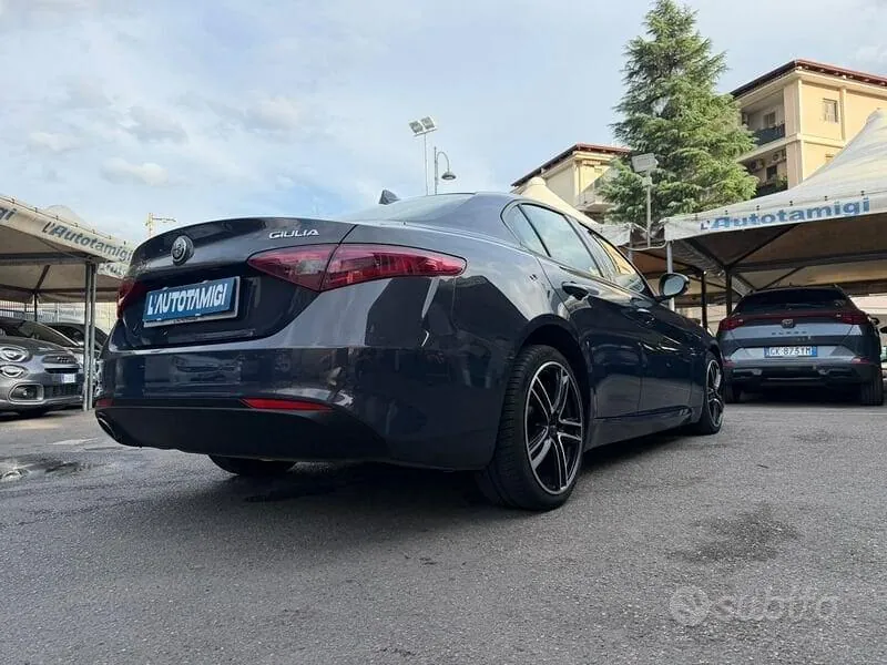 Alfa Romeo Giulia 2018 photo 4
