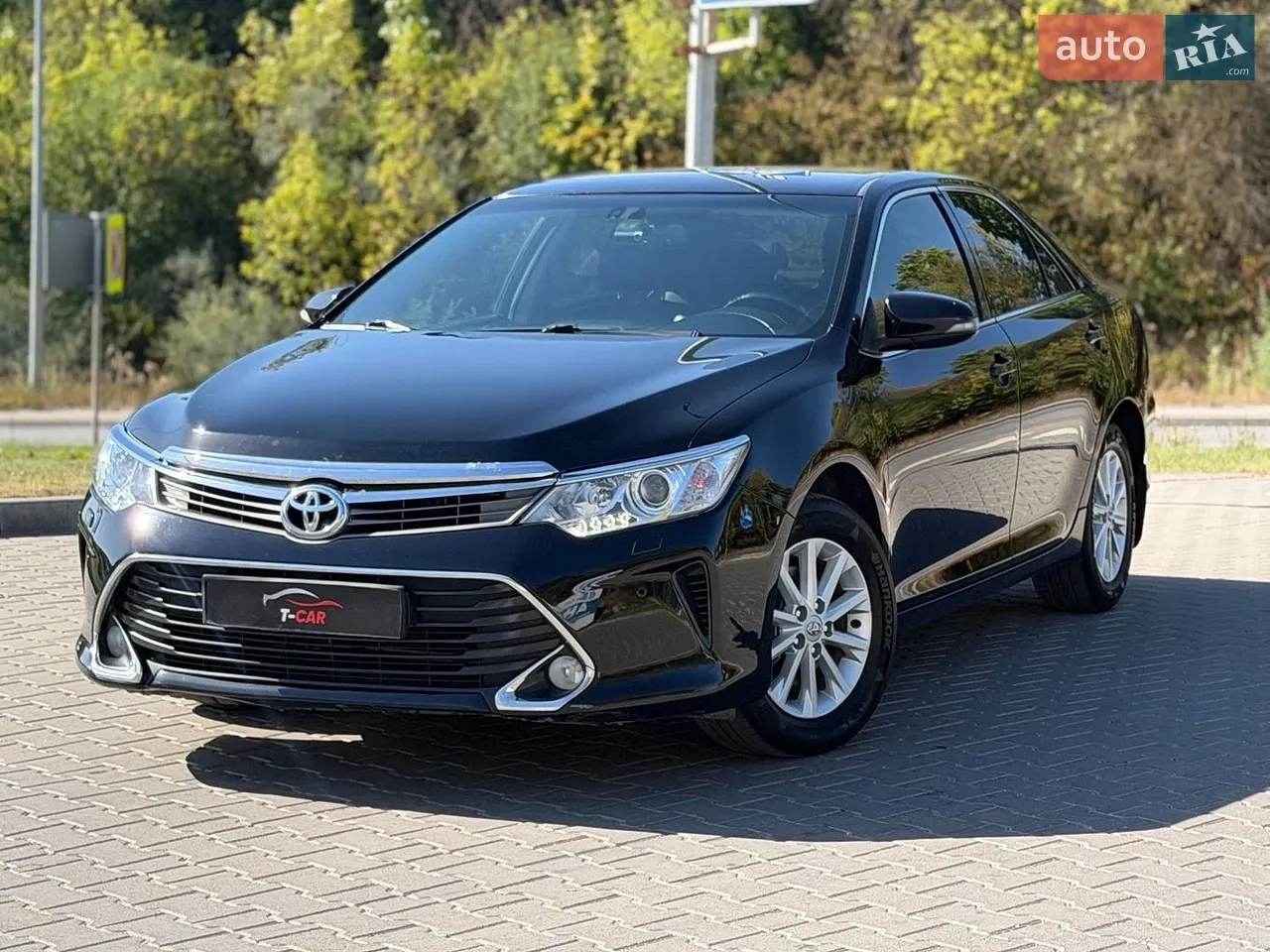 Toyota Camry 2017 photo 2