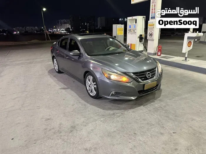 Nissan Altima