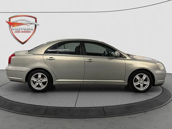 Toyota Avensis 2004 photo 4