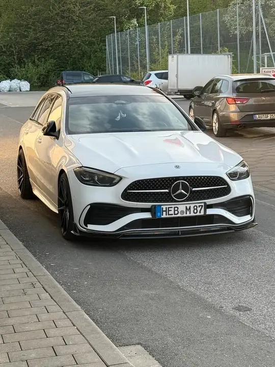 Mercedes-Benz C220D