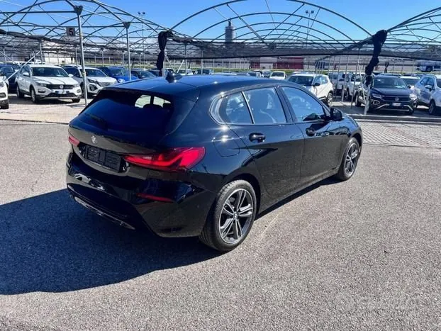 BMW 1 Series 2021 photo 3
