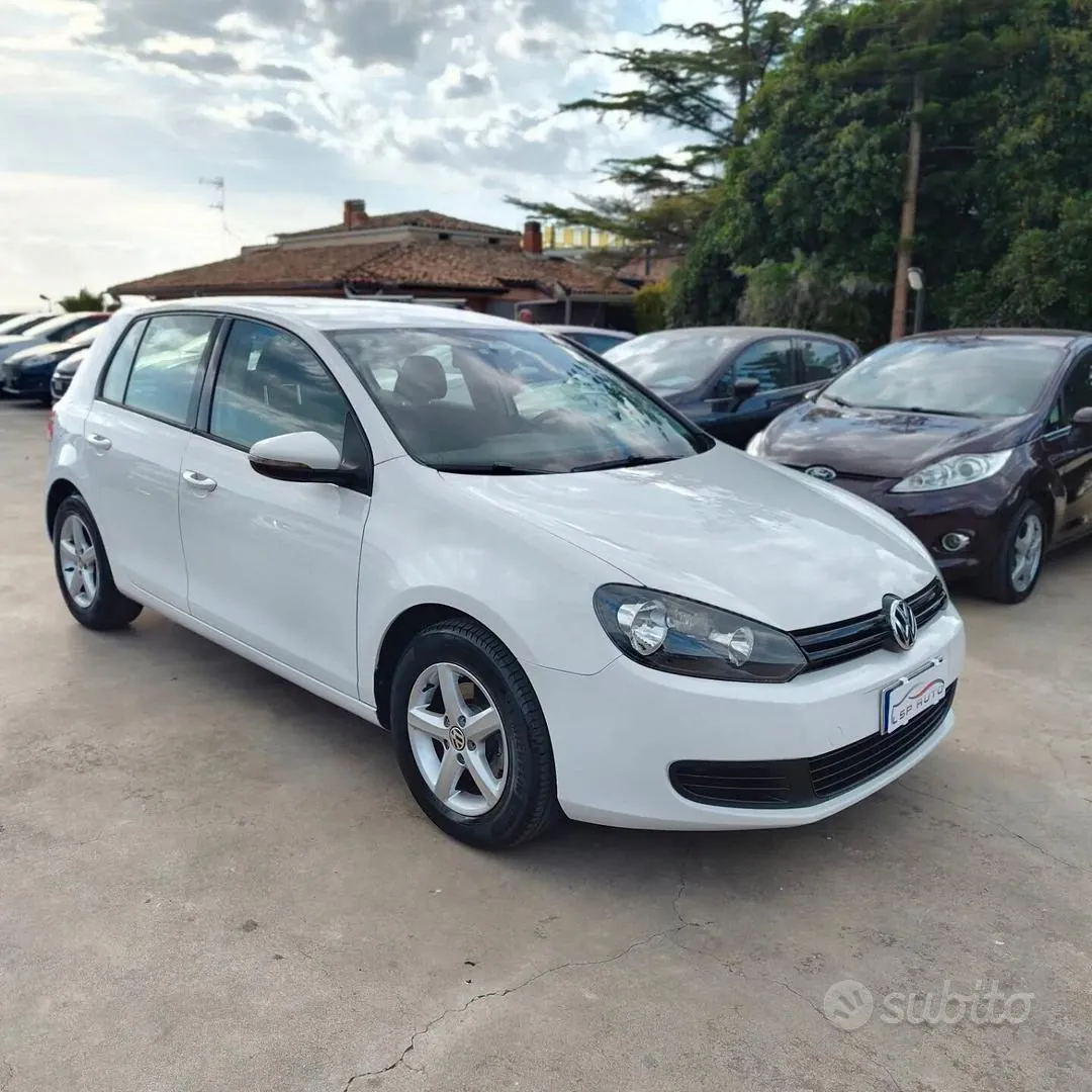 Volkswagen Golf 2012 photo 2