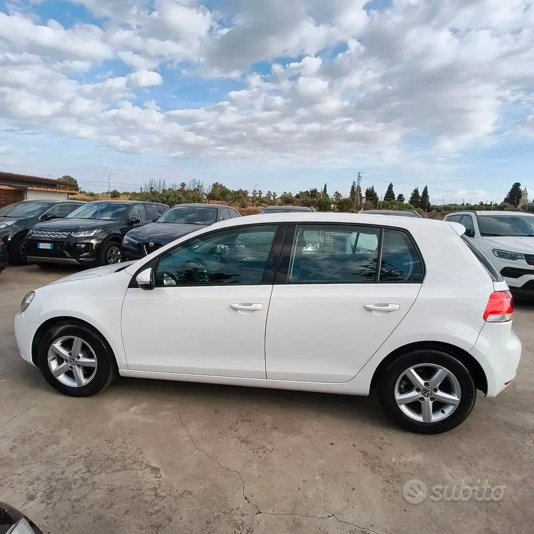 Volkswagen Golf 2012 photo 4