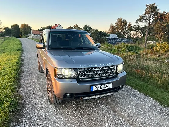 Land Rover Range Rover 2012 photo 3