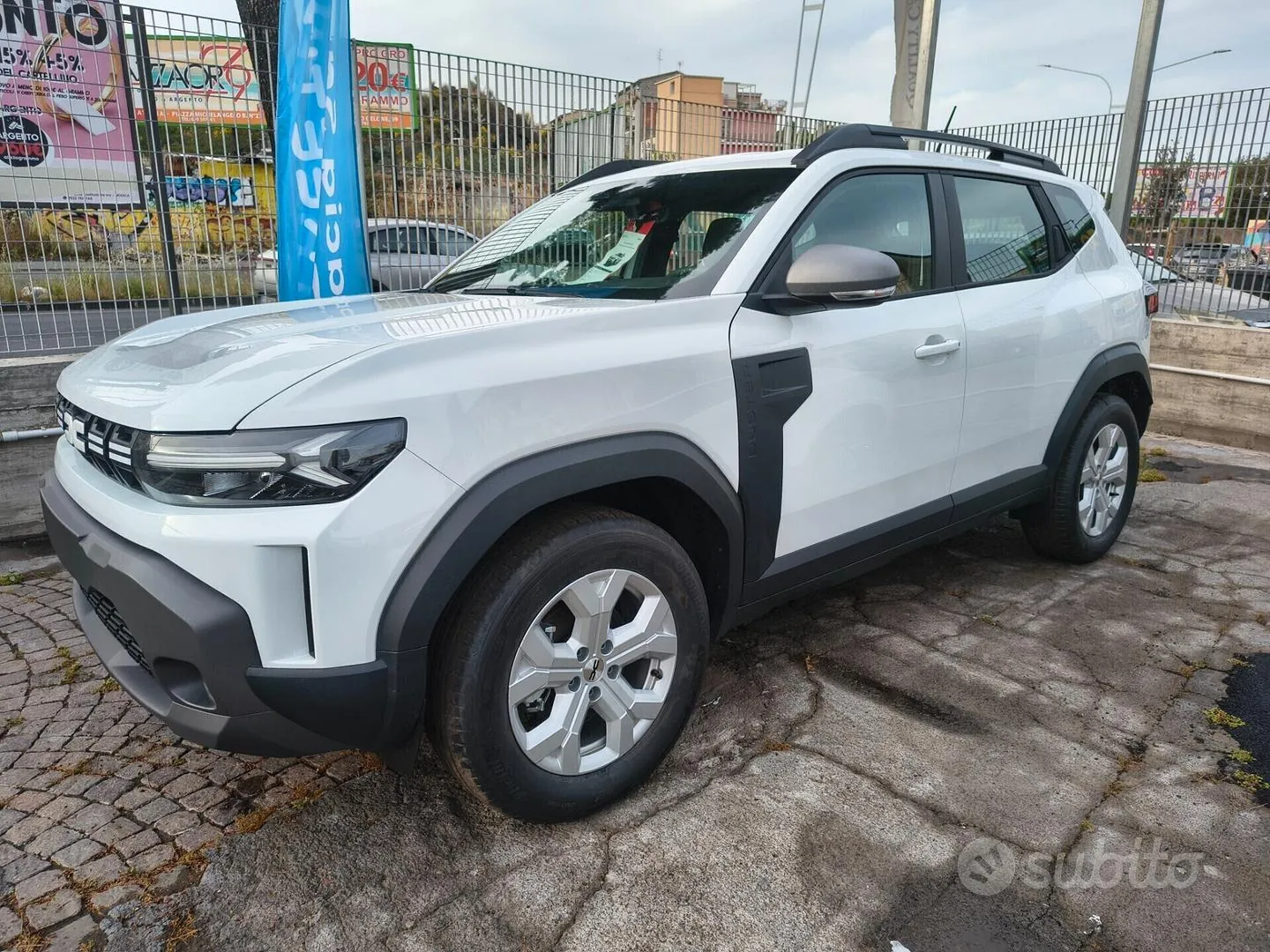 Dacia Duster 2023 photo 3