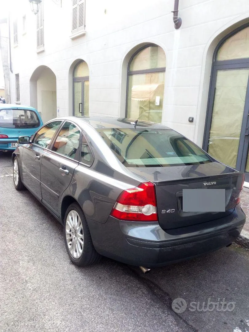 Volvo S40 2004 photo 2