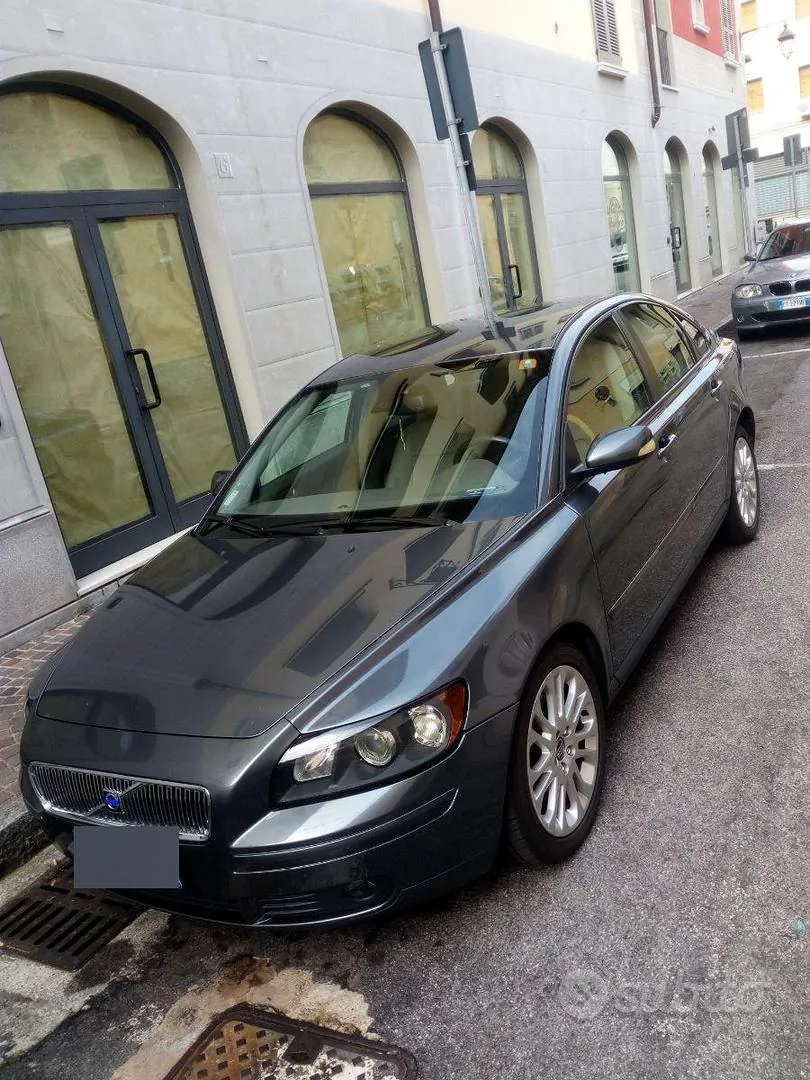 Volvo S40