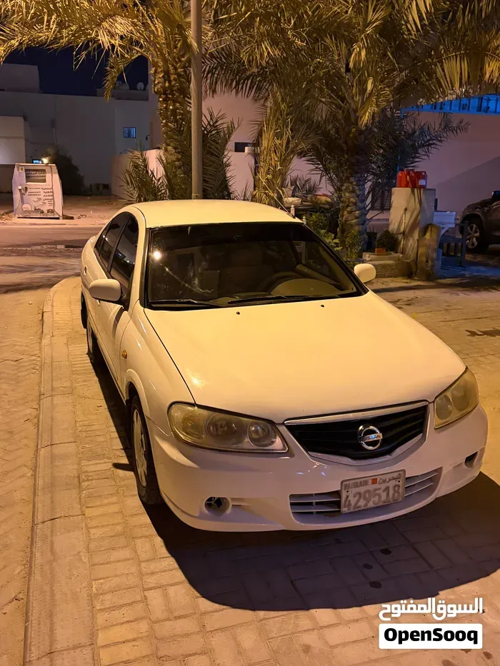 Nissan Sunny 2004 photo 2