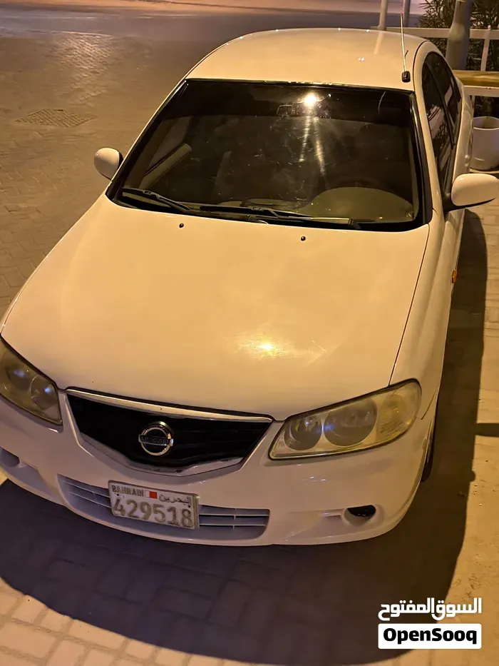 Nissan Sunny 2004 photo 3