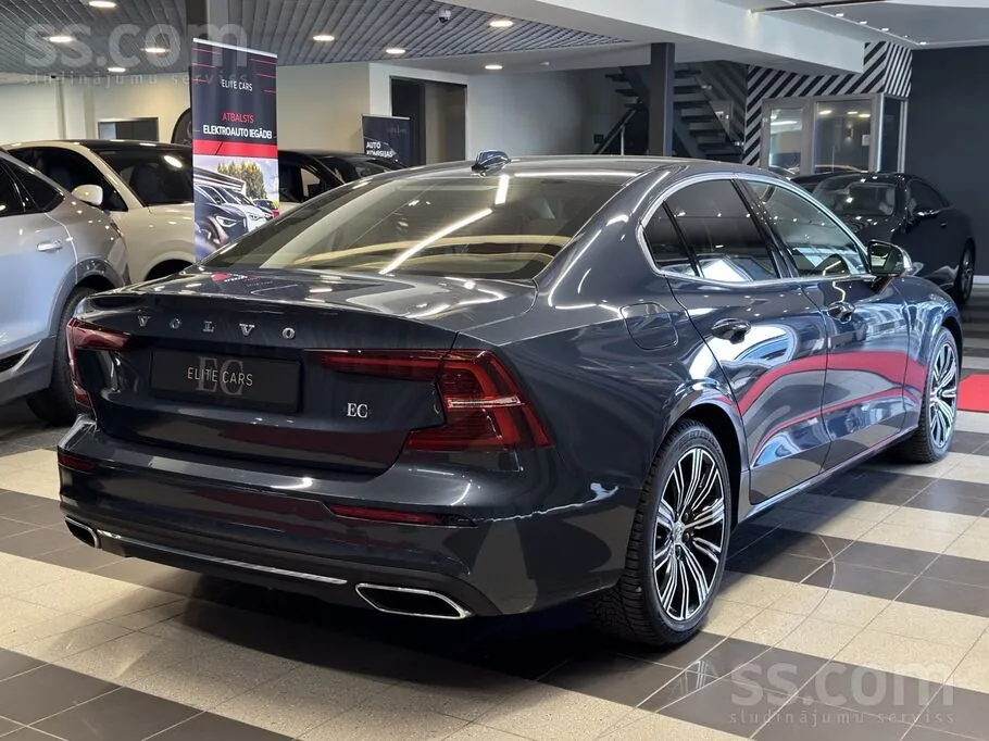 Volvo S60 2021 photo 4