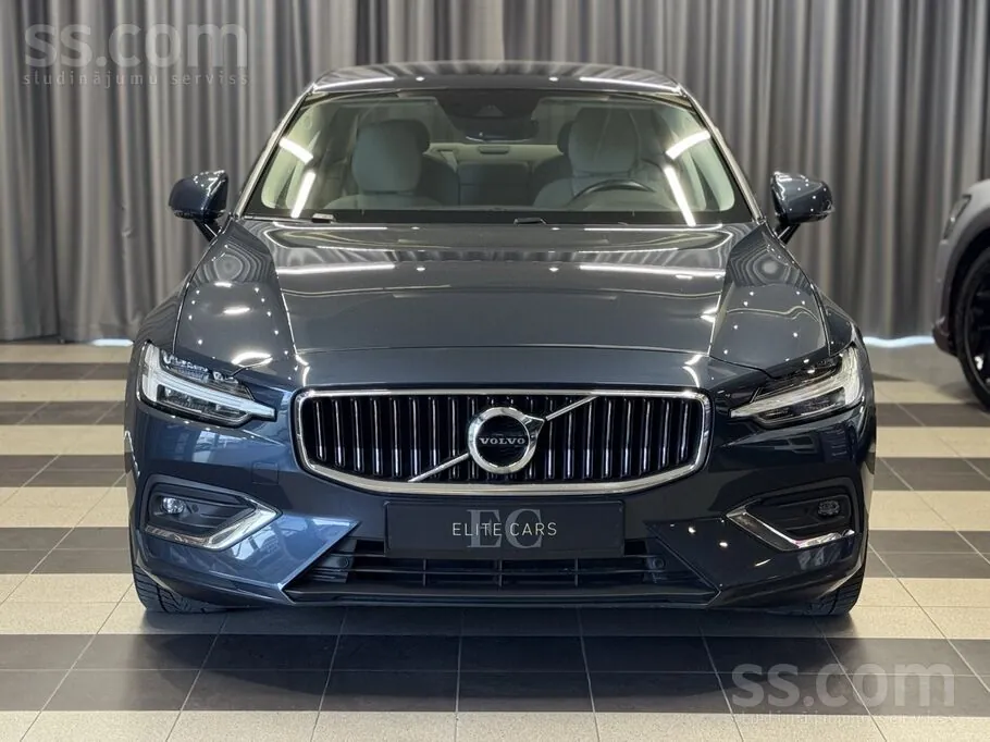 Volvo S60 2021 photo 2