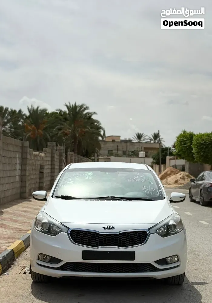 Kia K3 2014 photo 2
