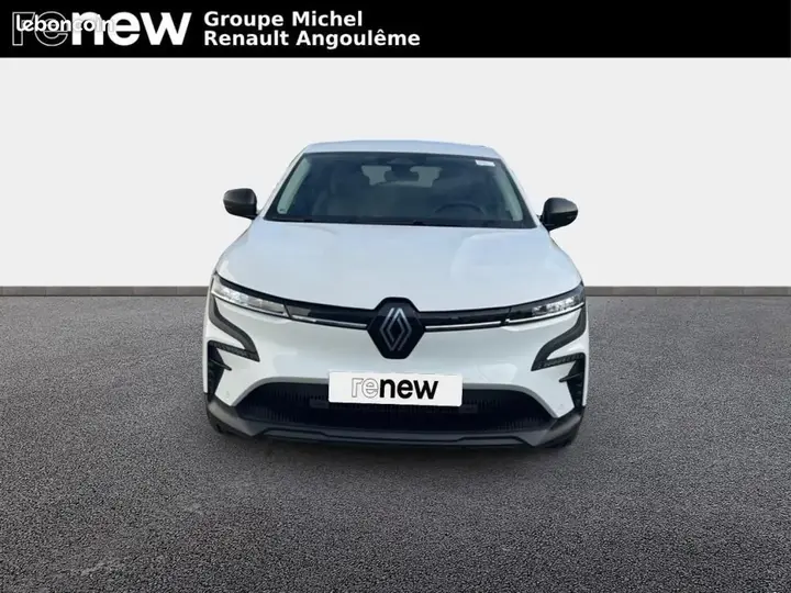 Renault Megane 2023 photo 2