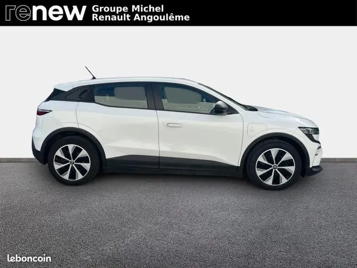 Renault Megane 2023 photo 4