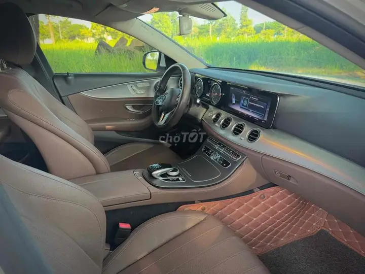 Mercedes-Benz E-Class 2020 photo 2