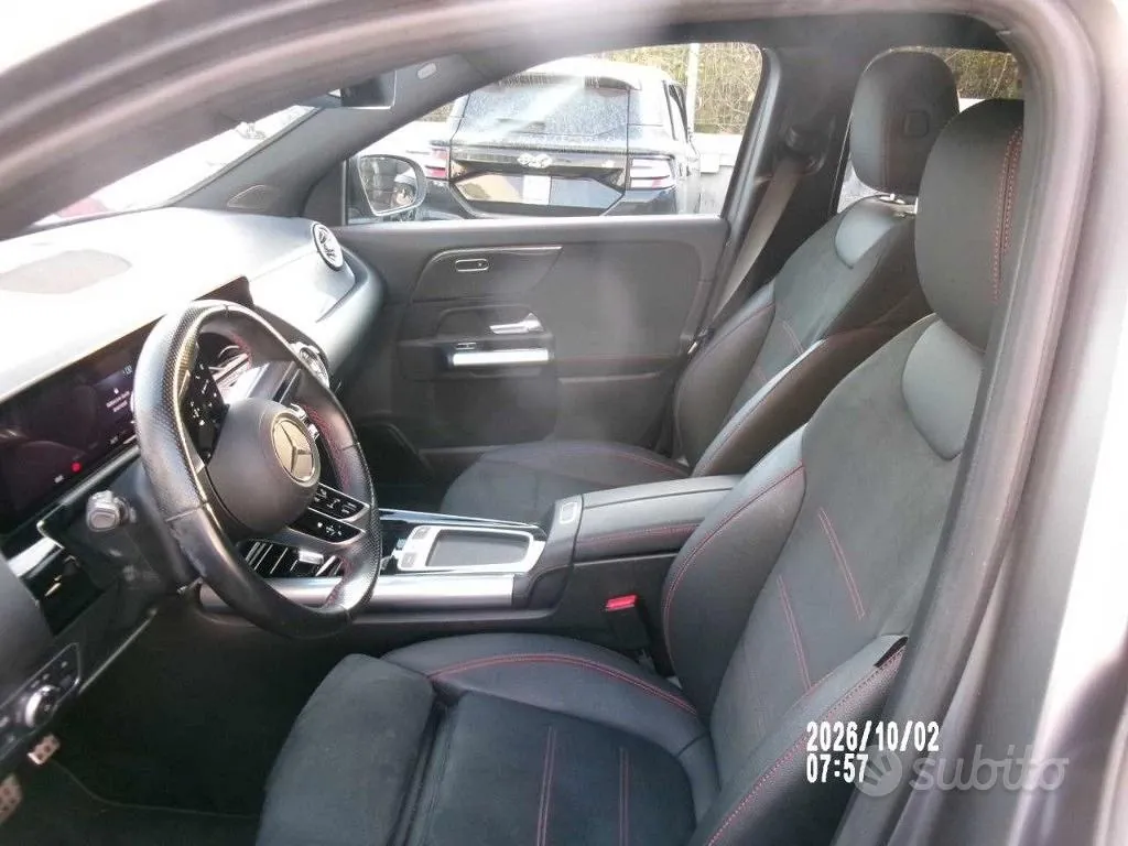 Mercedes-Benz Gla 2024 photo 5